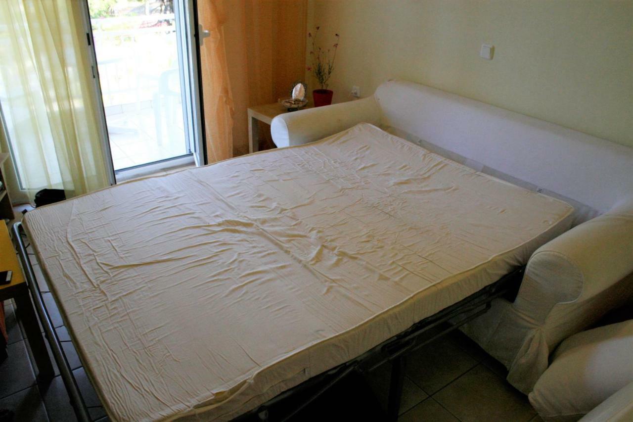 Cosy Apartment By The Sea Metamorfosi  Buitenkant foto