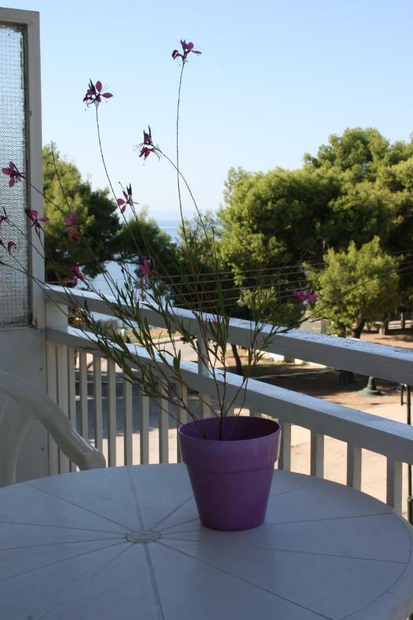 Cosy Apartment By The Sea Metamorfosi  Buitenkant foto